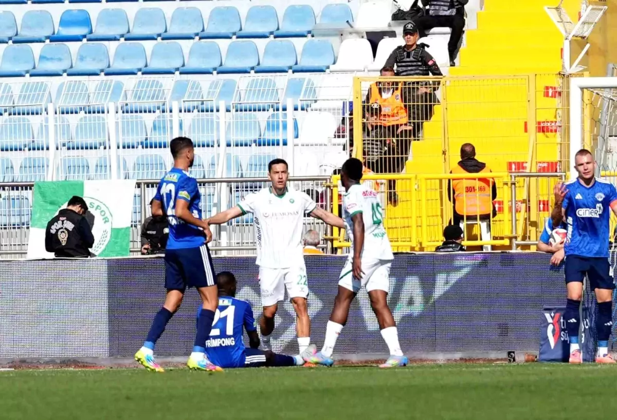 Kasımpaşa-Konyaspor Maçında İlk Yarı Sonuçlandı