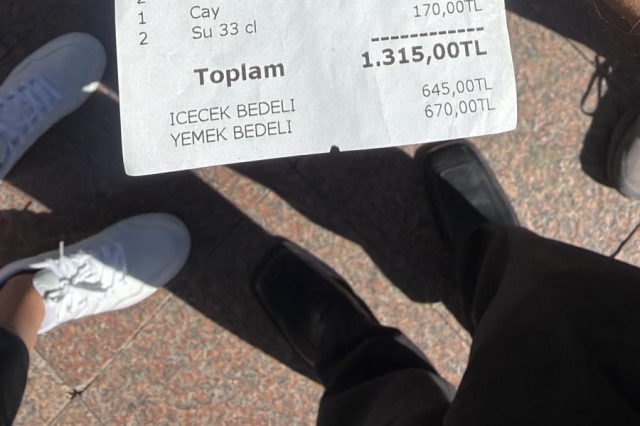 2 adet su icin istenen para oyle boyle degil 19121335 3079 m