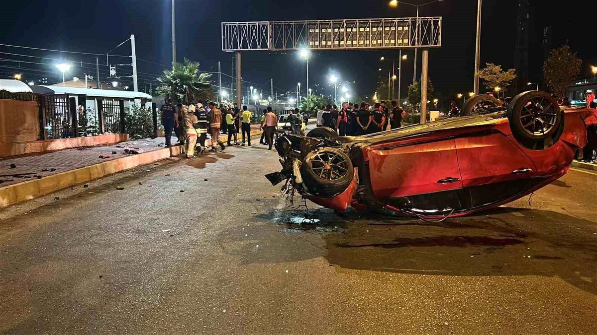 Hatay'da Feci Kaza: 4 Ölü, Genç Sürücü Hayatını Kaybetti