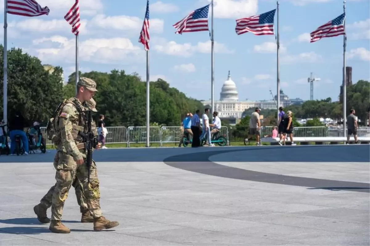 ABD, Texas'tan 400 Ulusal Muhafızı Görevlendiriyor