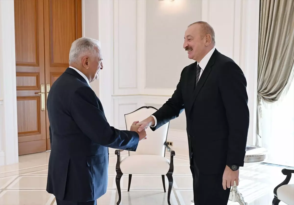 Aliyev, Binali Yıldırım ile Görüştü