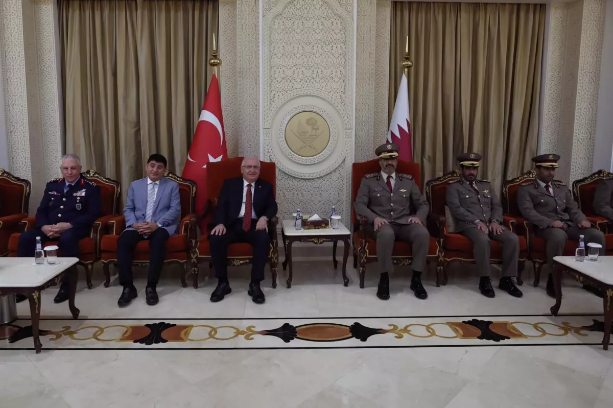 Milli Savunma Bakanı Yaşar Güler Katar'da Resmi Temaslarda Bulundu