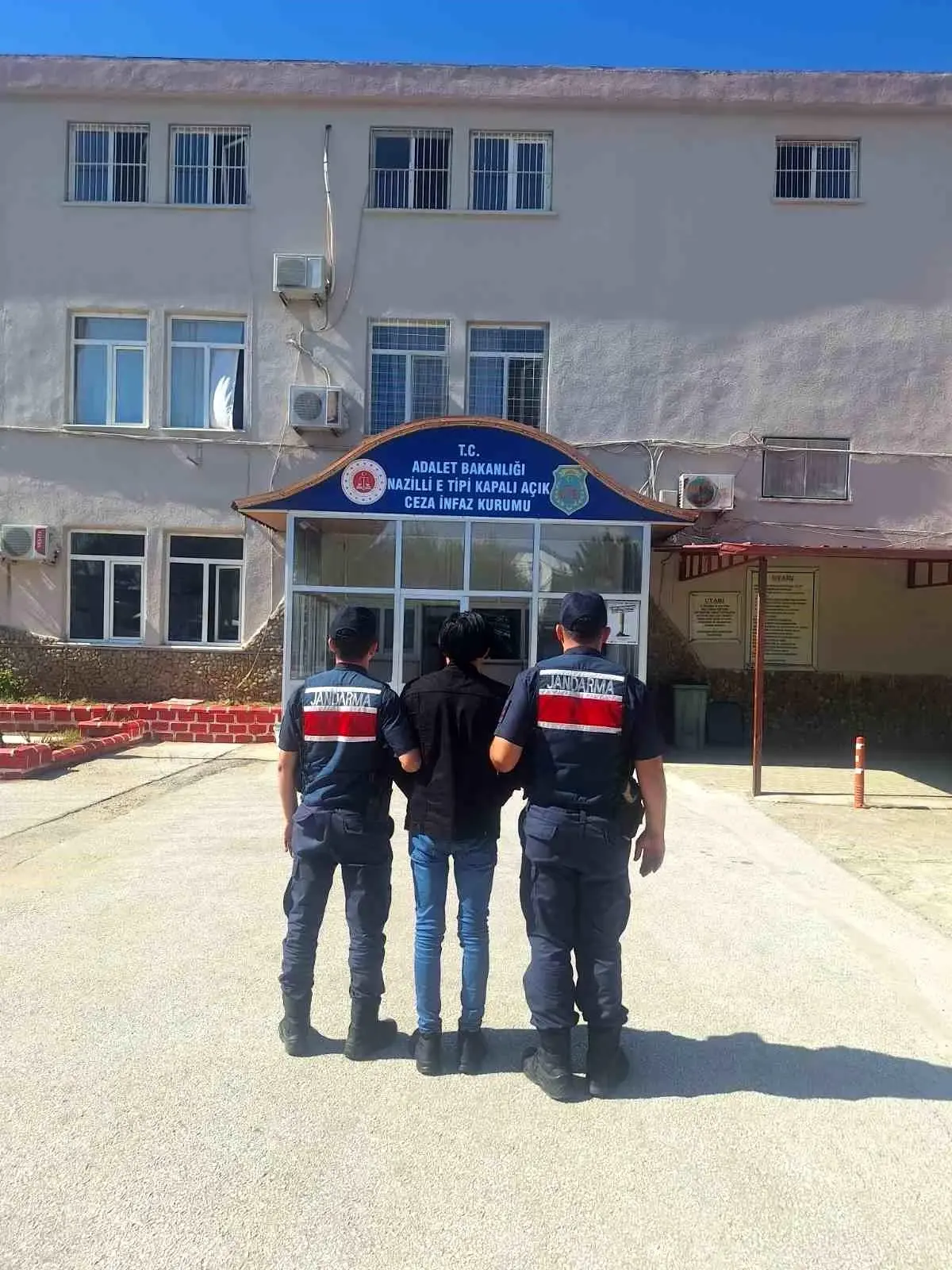 Çocuk İstismarı Suçundan Aranan Şahıs Yakalandı