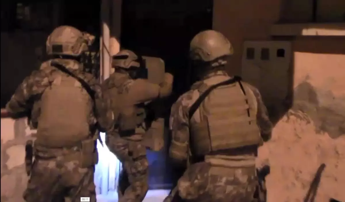 Sakarya'da DEAŞ Üyesi Irak Uyruklu Şüpheli Tutuklandı