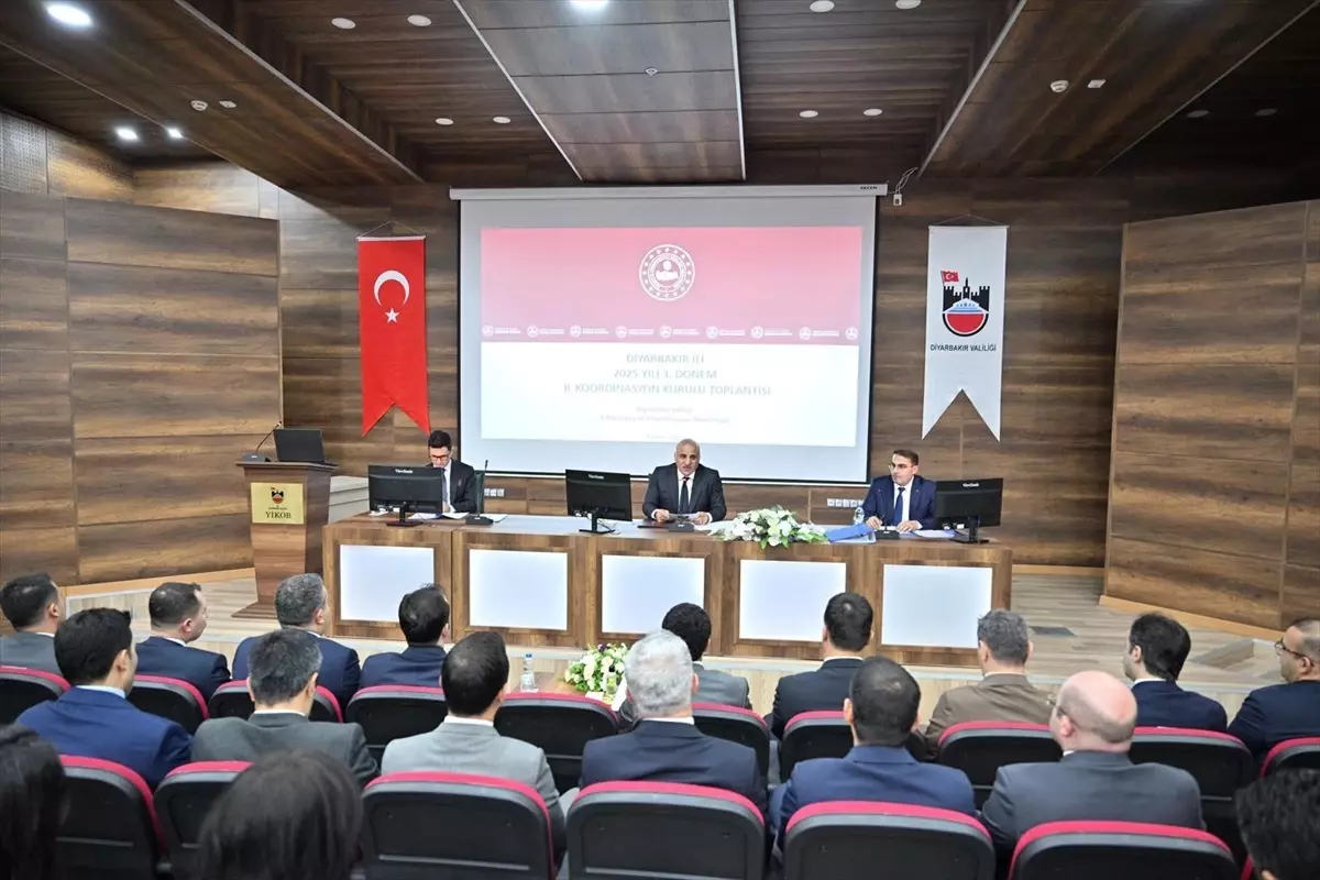 Diyarbakır'da 2025 Yılı İl Koordinasyon Kurulu Toplantısı Gerçekleştirildi