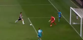 Galatasaray'ın eski yıldızı boş kaleye gol atamadı