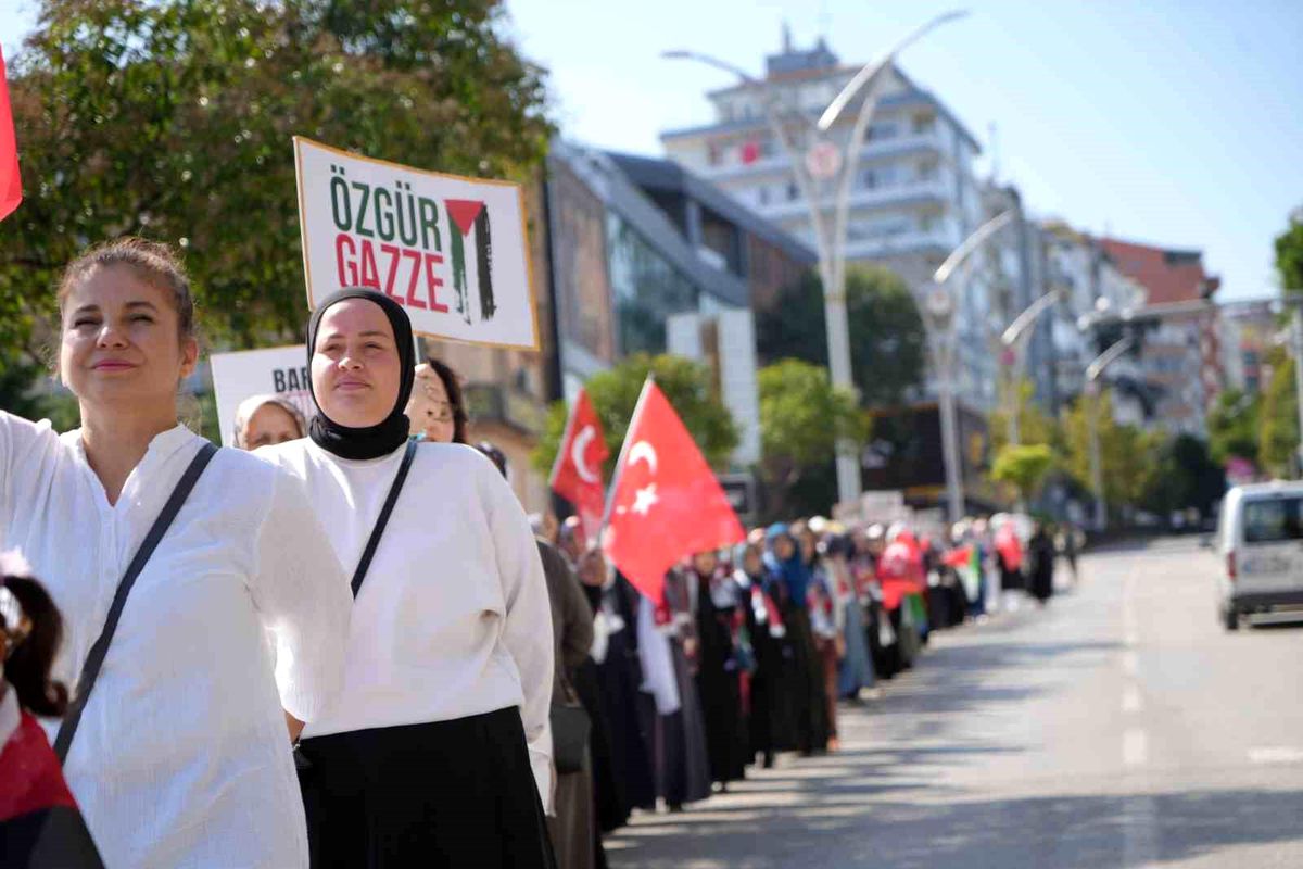 Gazze için 'Sessiz Çığlık Zinciri'