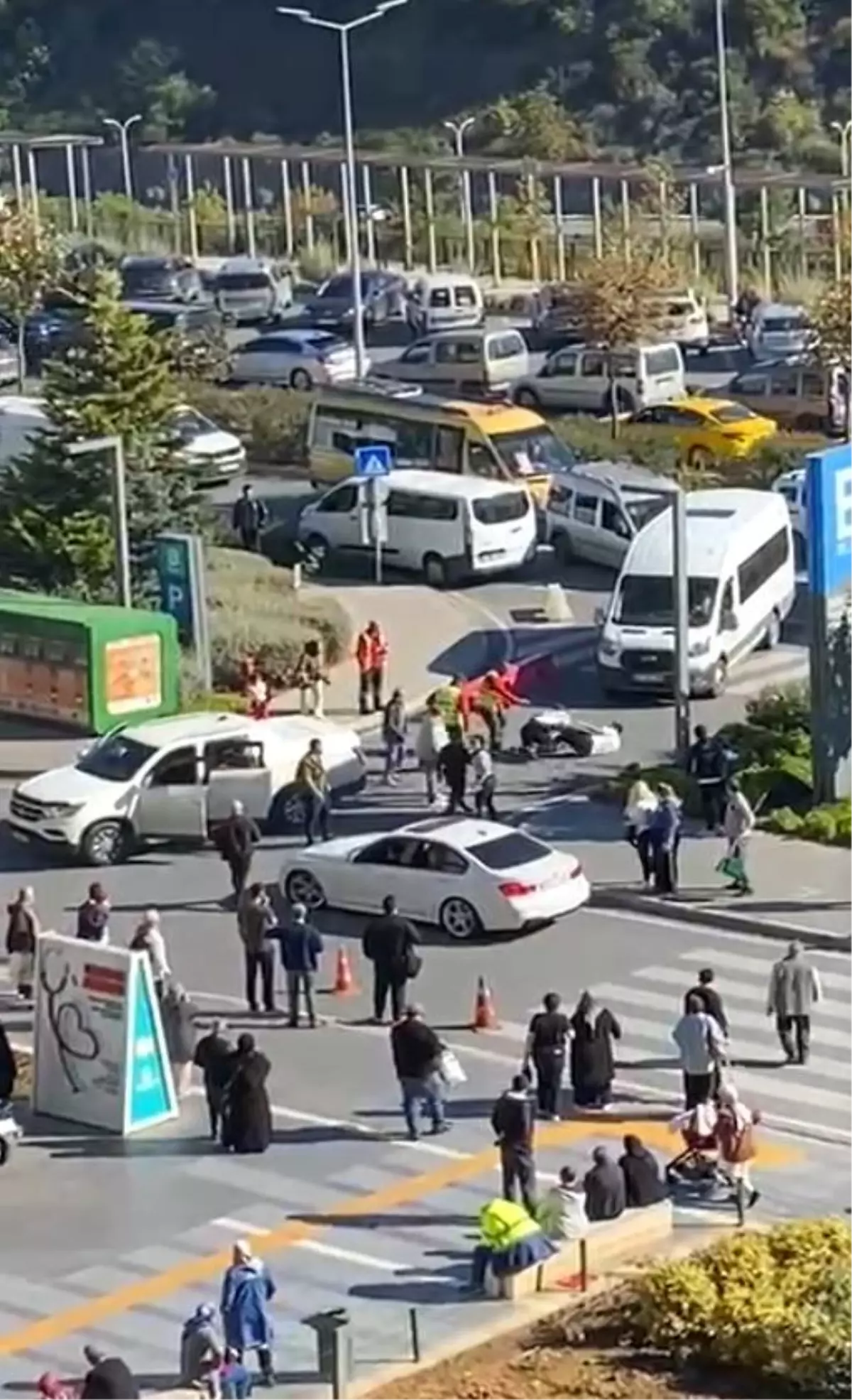 Hastane Girişi Kavga Nedeniyle Kapandı