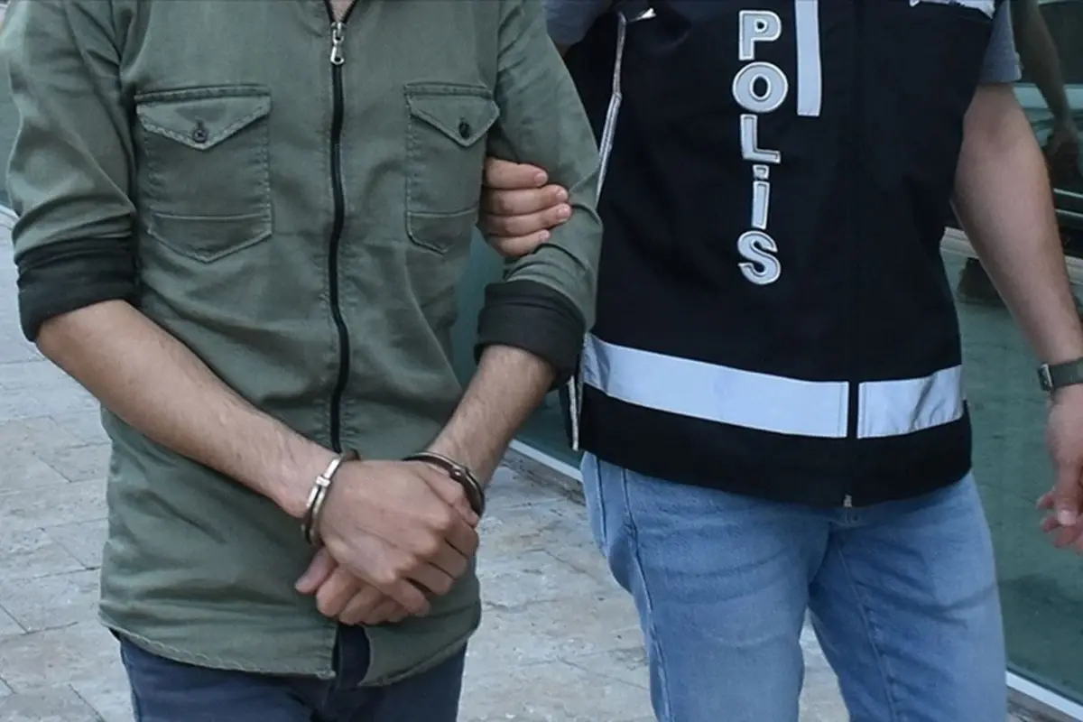 İstanbul Altın Rafinerisi&apos;ne operasyon! 21 kişi gözaltında