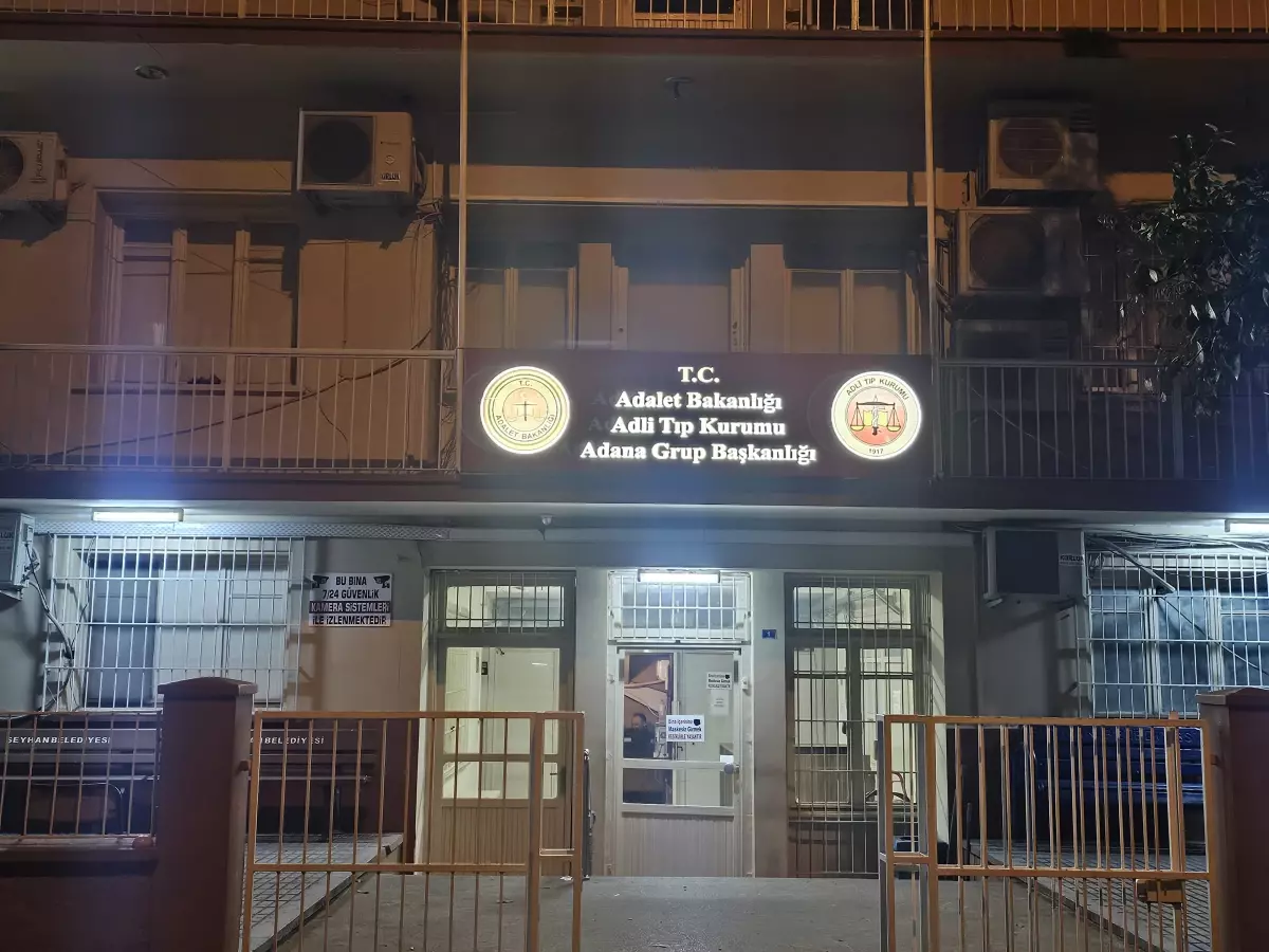 Adana'da Bıçaklı Kavga: Erdal Elik Hayatını Kaybetti