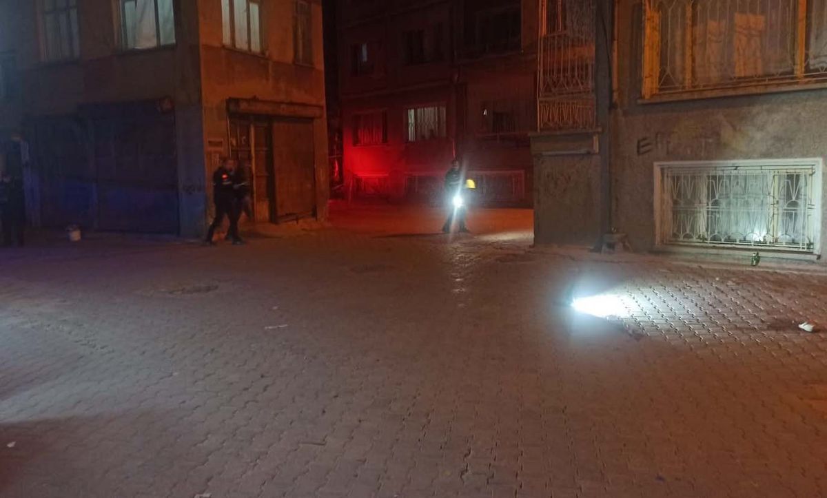 Konya'da Yan Bakma Nedeniyle Çıkan Kavgada 5 Yaşındaki Çocuk Hayatını Kaybetti