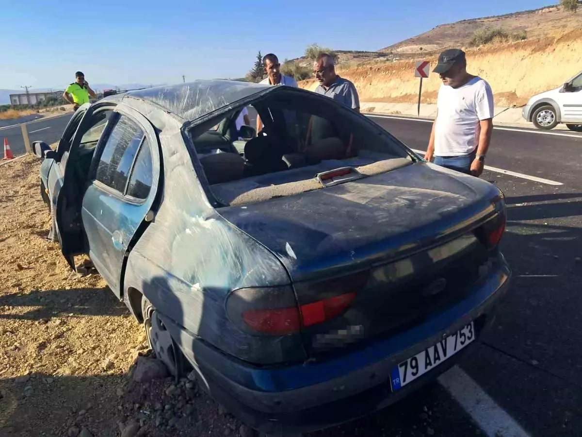 Takla Atan Araçta Bulunan Çift Yara Almadan Kurtuldu