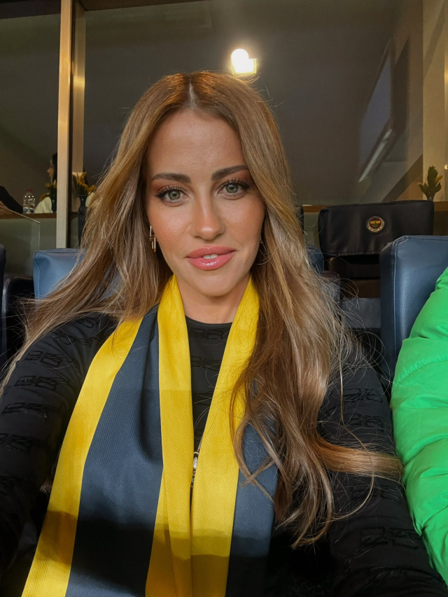 She went crazy after the points loss! A big rebellion from the famous singer to Fenerbahçe players