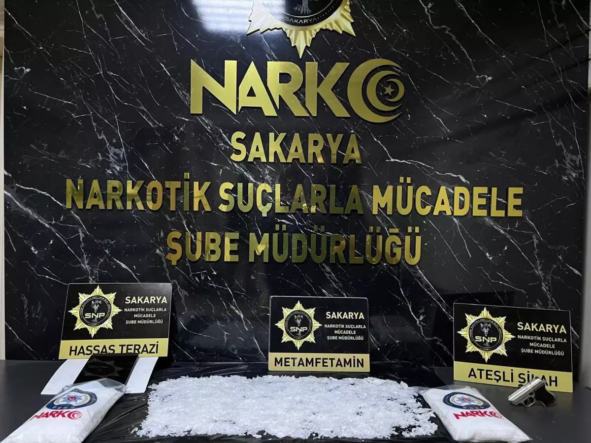 İstanbul'dan Sakarya'ya Uyuşturucu Sevkiyatı: 2 Şüpheli Tutuklandı