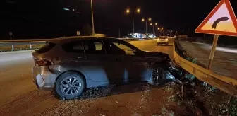 Samsun'da Bariyere Çarpan Otomobilde Bir Kişi Yaralandı