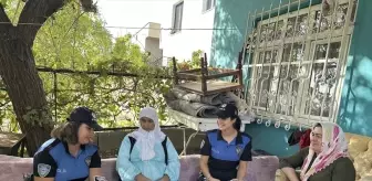 Şırnak'ta Polis Ekiplerinden Vatandaşlara Bilgilendirme