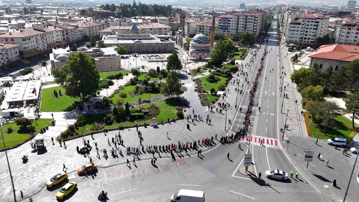 Sivas'ta Gazze için Sessiz Yürüyüş