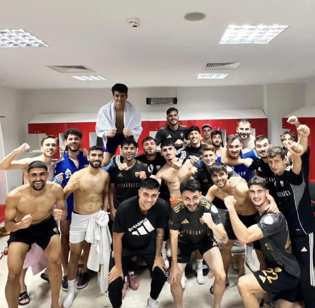 Somaspor, Yeni Malatyaspor'u 7-1 Yenerek İlk Galibiyetini Aldı