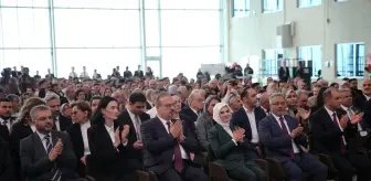 Bakan Göktaş'tan THY Pilot Mezuniyet Töreninde Kadın Pilot Vurgusu