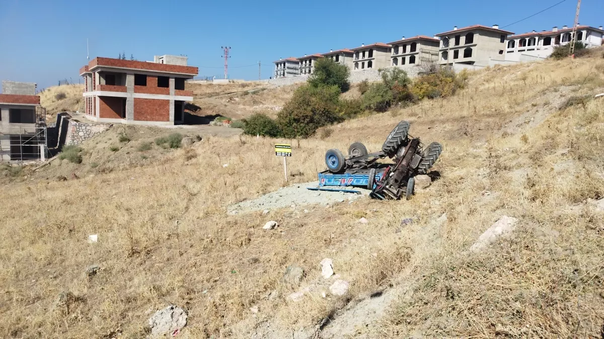 Tokat'ta Traktör Devrildi: İki Kişi Ağır Yaralı