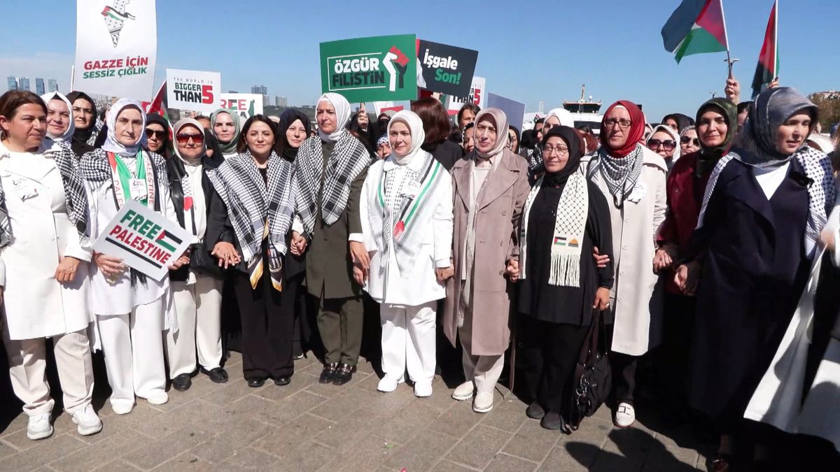 AK Parti Kadın Kolları'ndan Gazze İçin Sessiz Çığlık Etkinliği