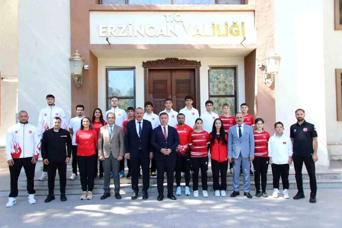 Vali Aydoğdu, Amatör Spor Haftası'nda Sporcuları Kabul Etti