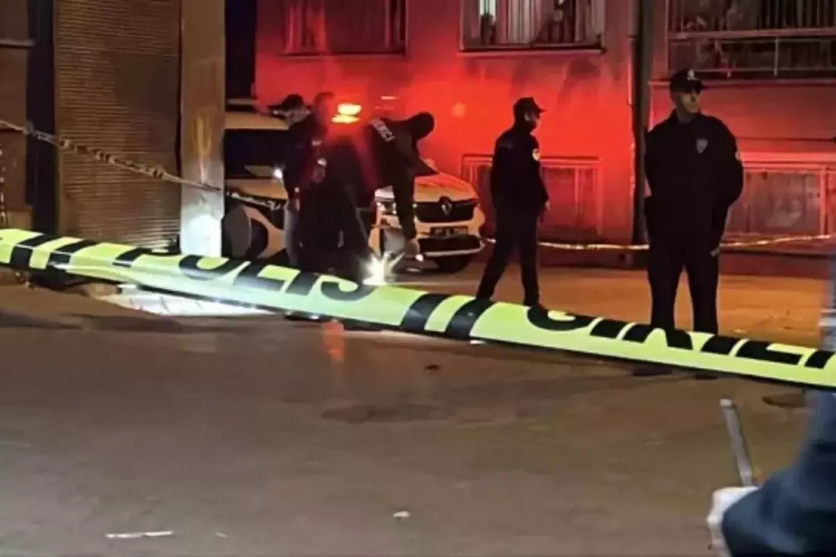 Yan bakma kavgasında silahlar çekildi, 5 yaşındaki çocuk hayatını kaybetti