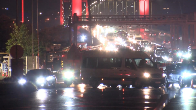 Fire on the 15 July Martyrs Bridge: Car Caught Fire
