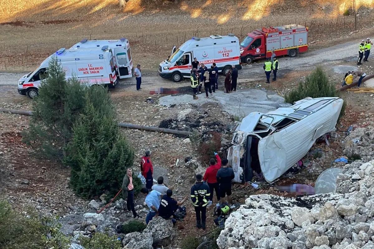 4 işçinin hayatını kaybettiği minibüsün şoförü ehliyetsiz çıktı