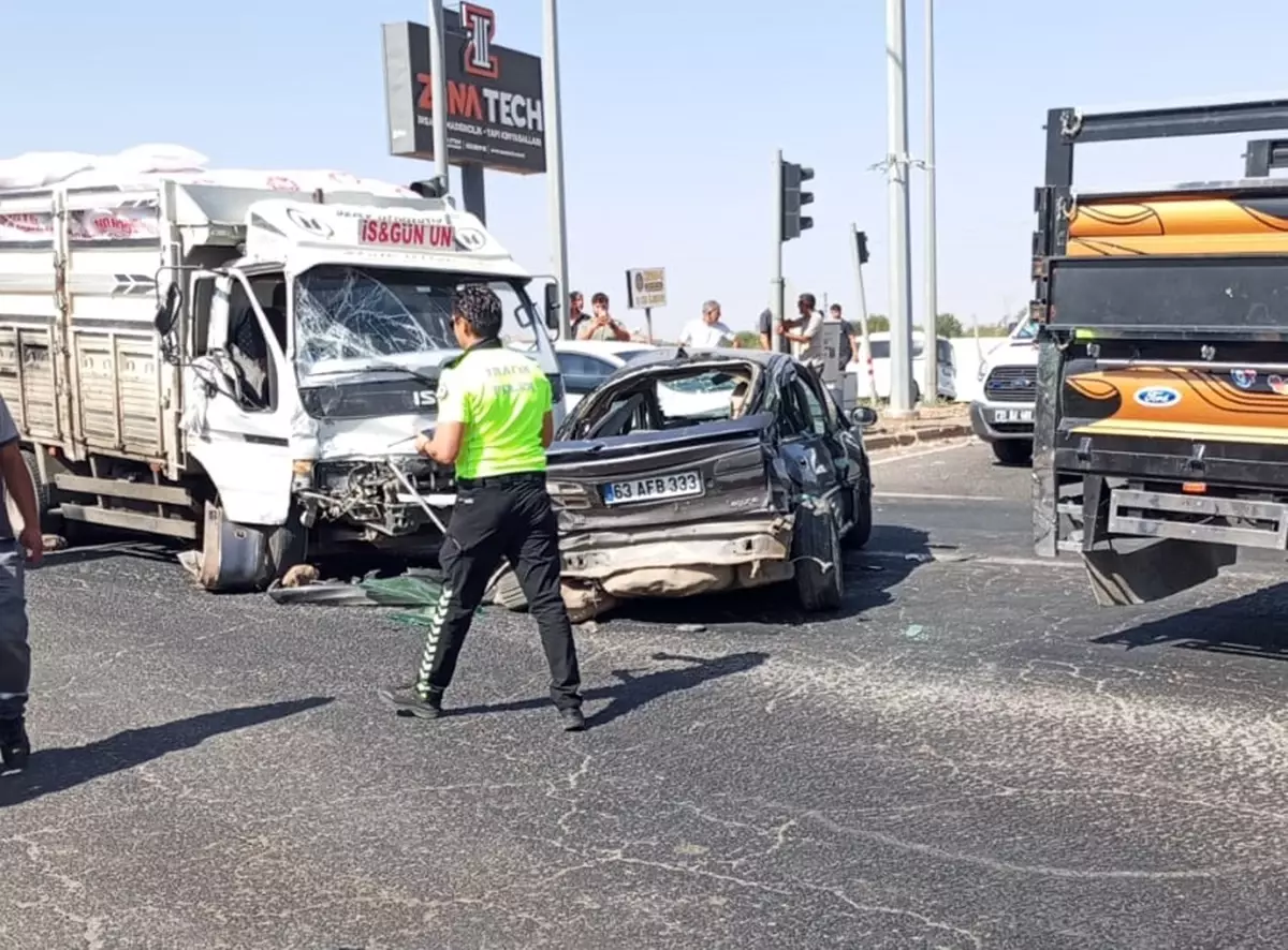 Diyarbakır'da Zincirleme Kaza: 12 Yaralı
