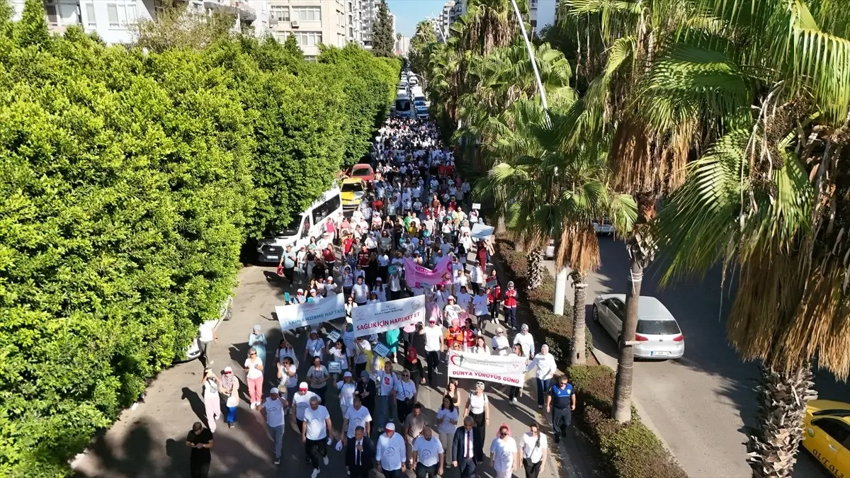 Adana'da Dünya Yürüyüş Günü Etkinliği Düzenlendi