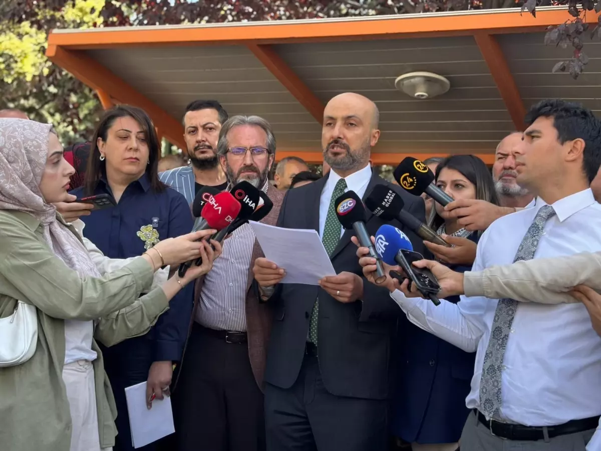 Ankara'da Su Kesintileri ve Metro Arızaları İle İlgili Tepkiler