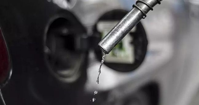 Benzin ve motorine indirim mi geldi, ne kadar indirim geldi? 7 Ekim güncel akaryakıt fiyatları