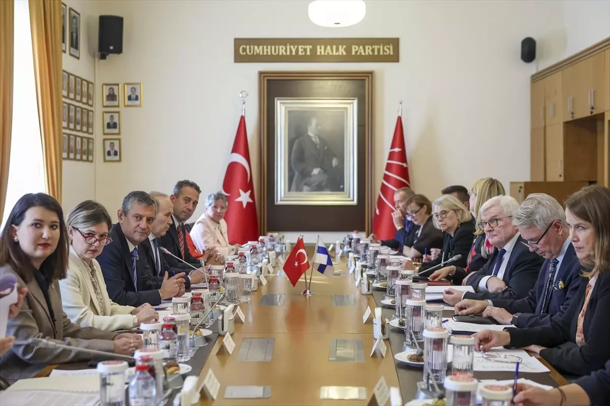 Özgür Özel, Finlandiya Parlamentosu Heyetiyle Görüştü