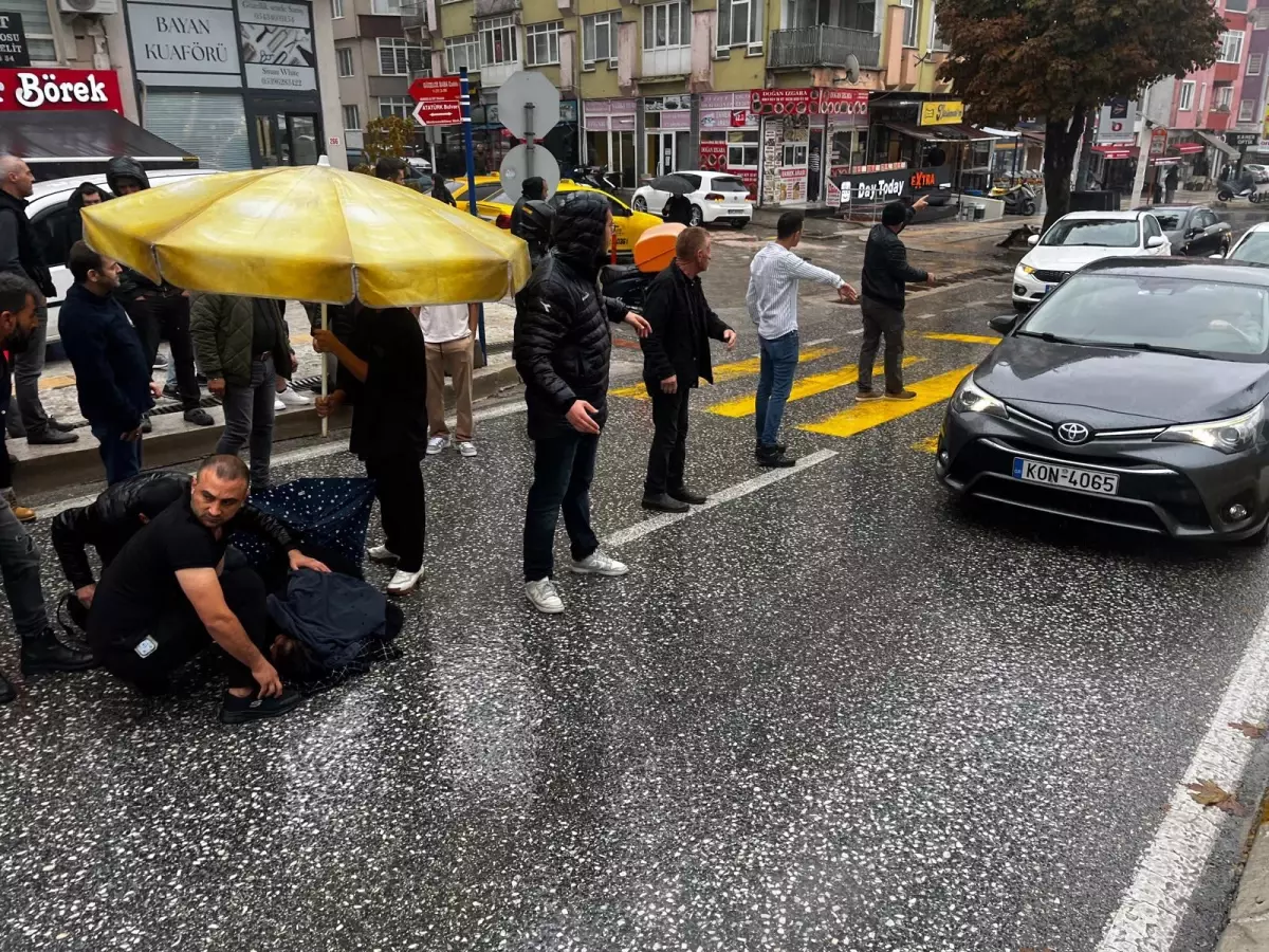 Edirne'de Yaya Geçidinde Kaza: Yaralıya Esnaf Sahip Çıktı