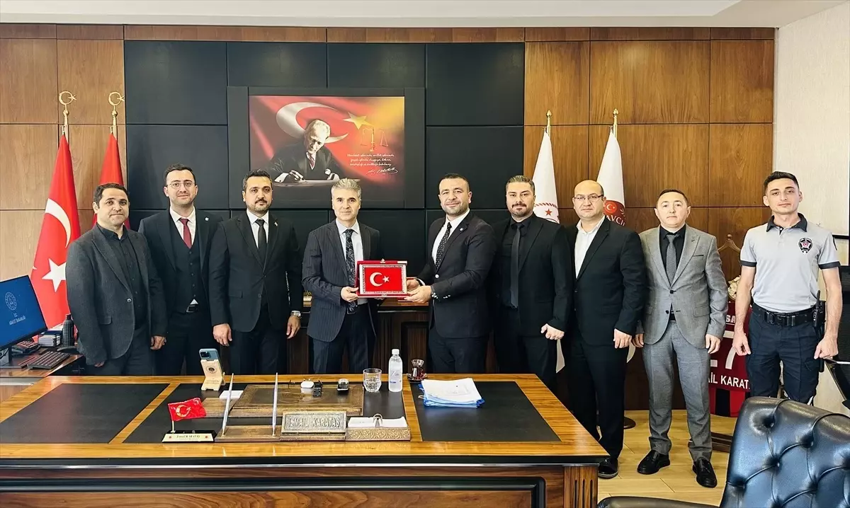 Gaziantep Başsavcısı, Adliye Personeline Destek Sözü Verdi