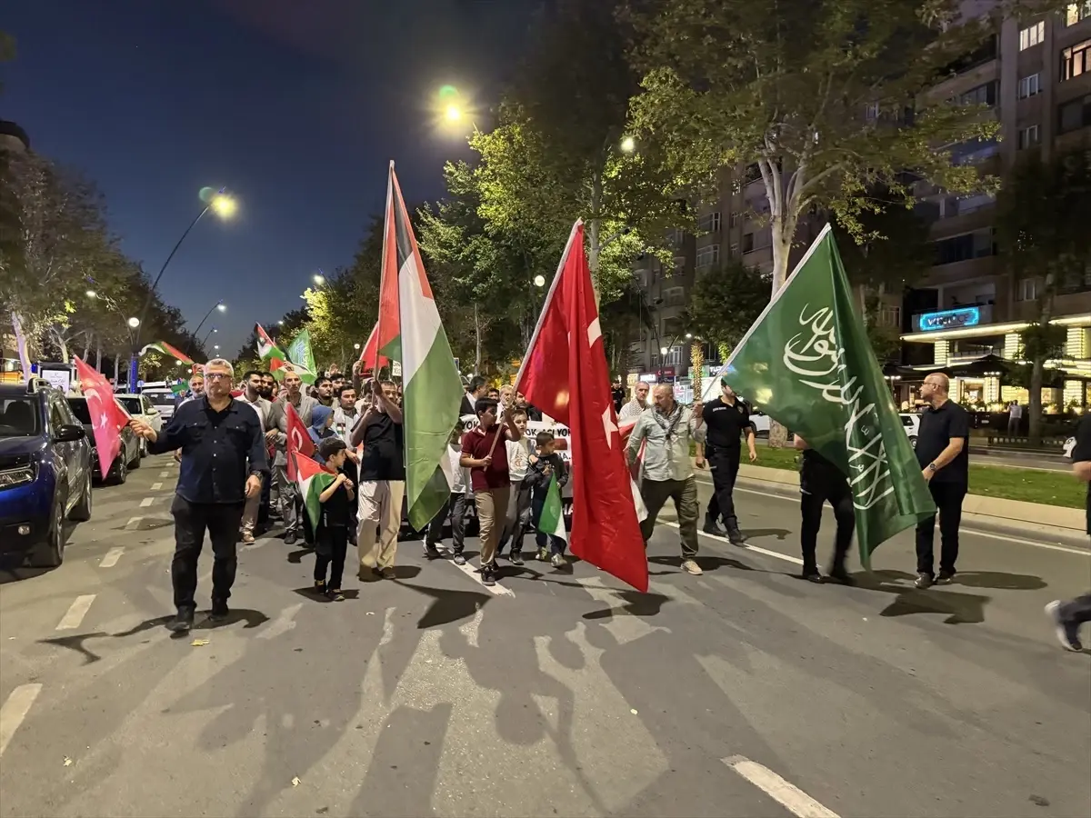 Kahramanmaraş'ta Filistin İçin Protesto Yürüyüşü Düzenlendi