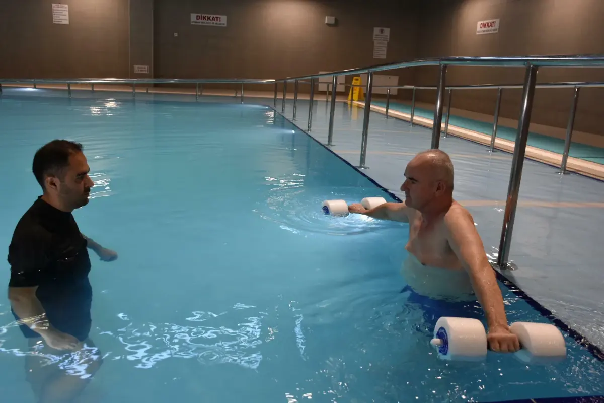 Trafik Kazası Sonrası Yürüme Yetisini Kaybeden Zekeriya Geçer, İyileşti