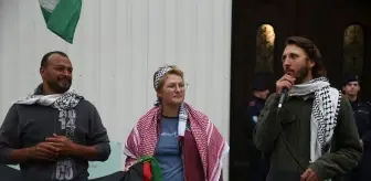 Avusturyalı Aktivistler, İsrail Saldırısı Sonrası Bakanlığa Yürüdü