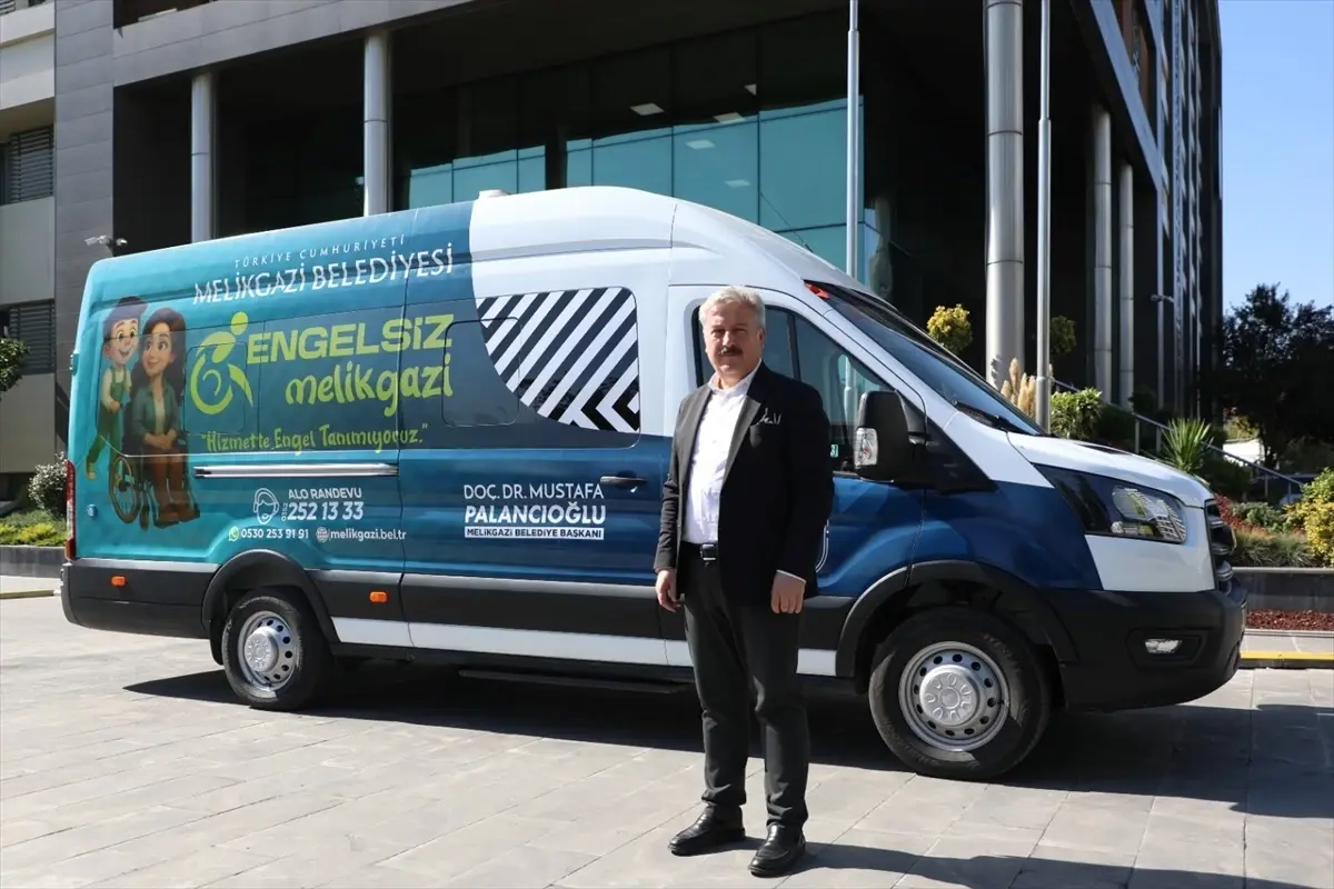 Melikgazi Belediyesi'nden Engelli Bireylere Özel Minibüs Hizmeti