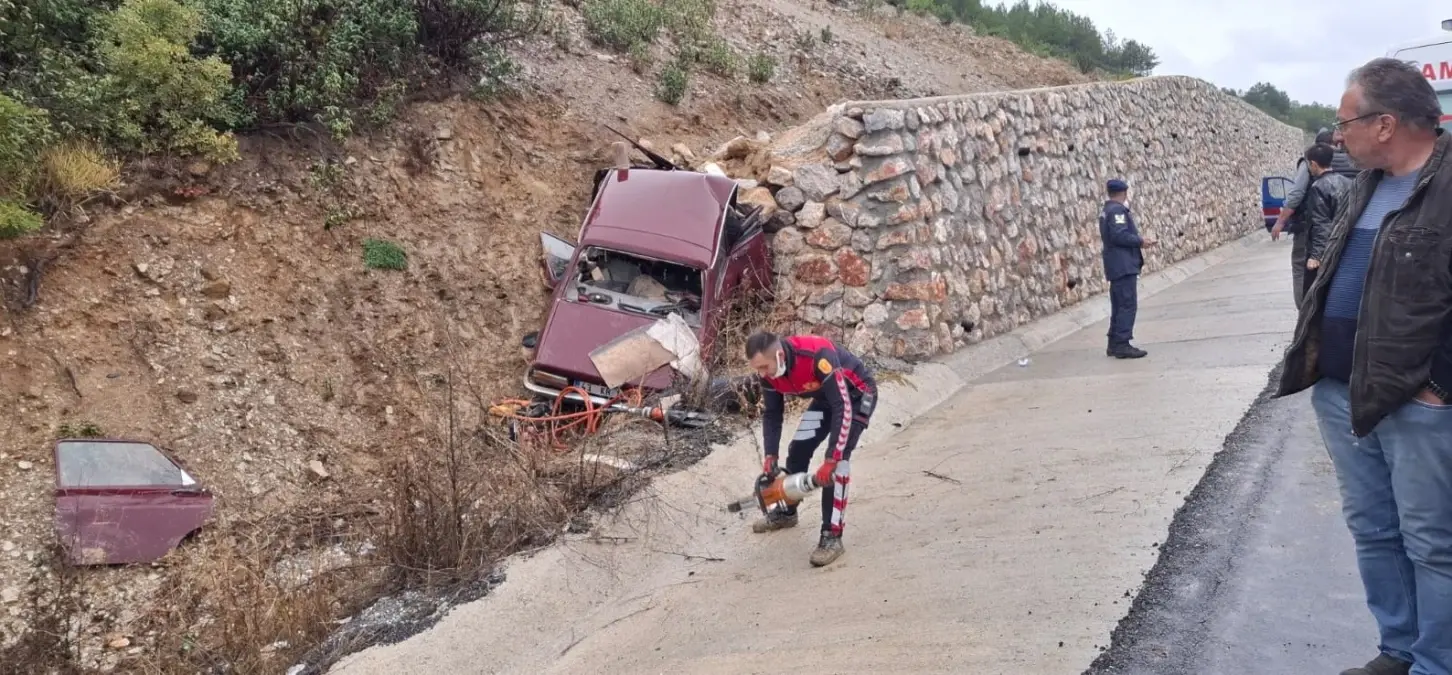 Kütahya'da Kaza: 67 Yaşındaki Kadın Hayatını Kaybetti, Eşi Ağır Yaralı