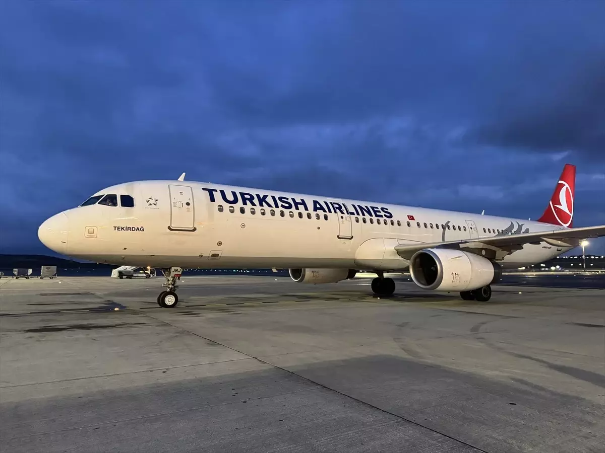 Küresel Sumud Filosu&apos;ndan getirilen 15 Türk aktivist İstanbul&apos;a döndü