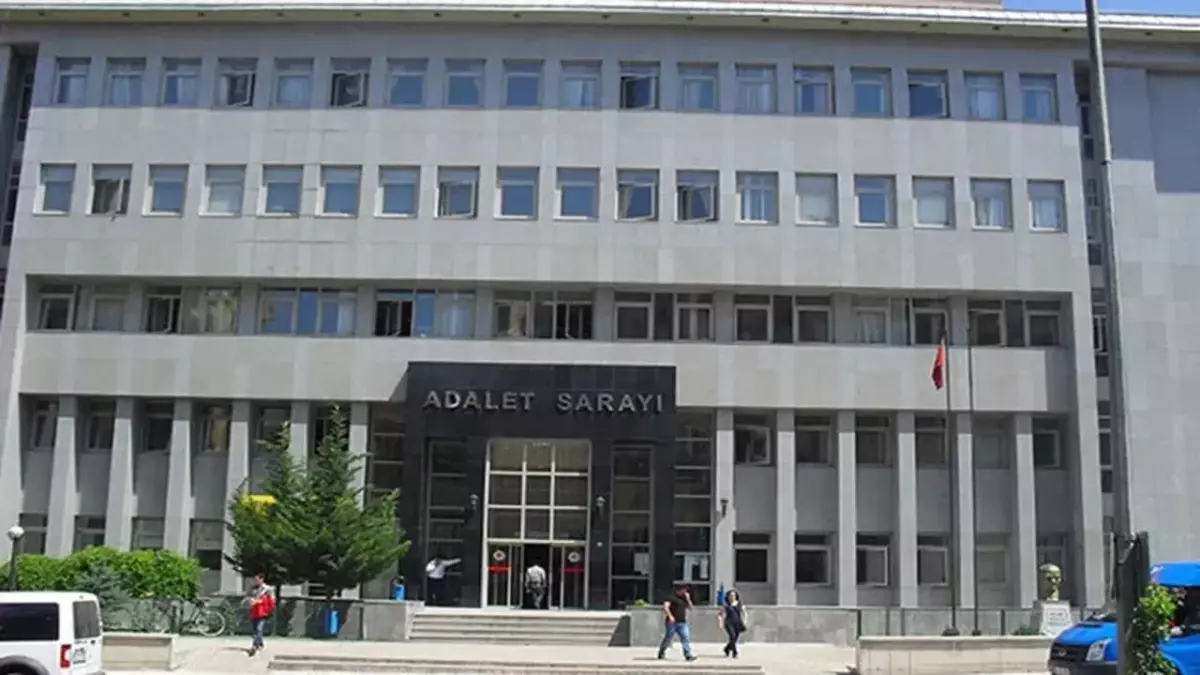 Sungurlu Adliyesinde Rüşvet ve Zimmet Soruşturması: 22 Kişi Gözaltında