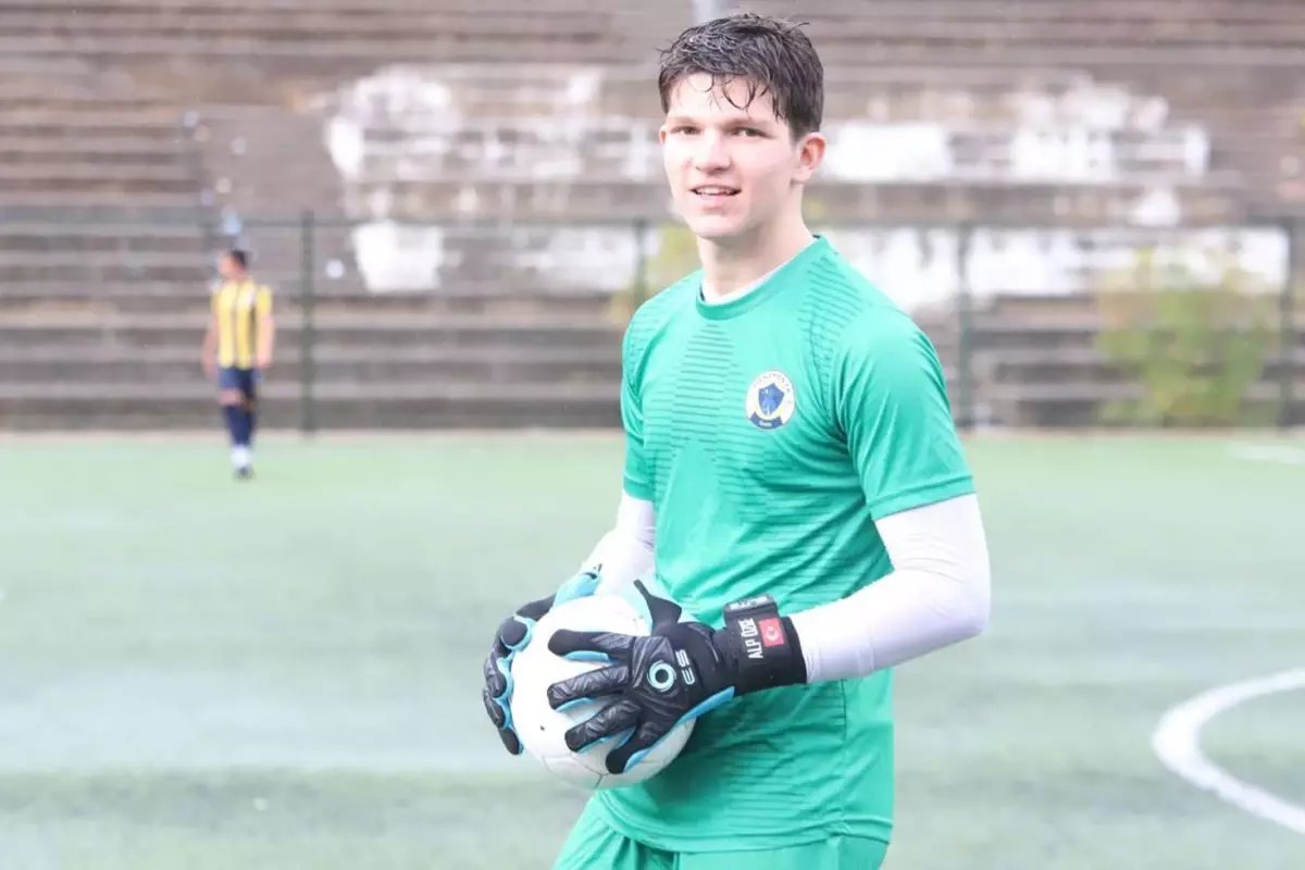 Süper Lig devi, Menemen FK'lı genç kaleci Alp'e talip
