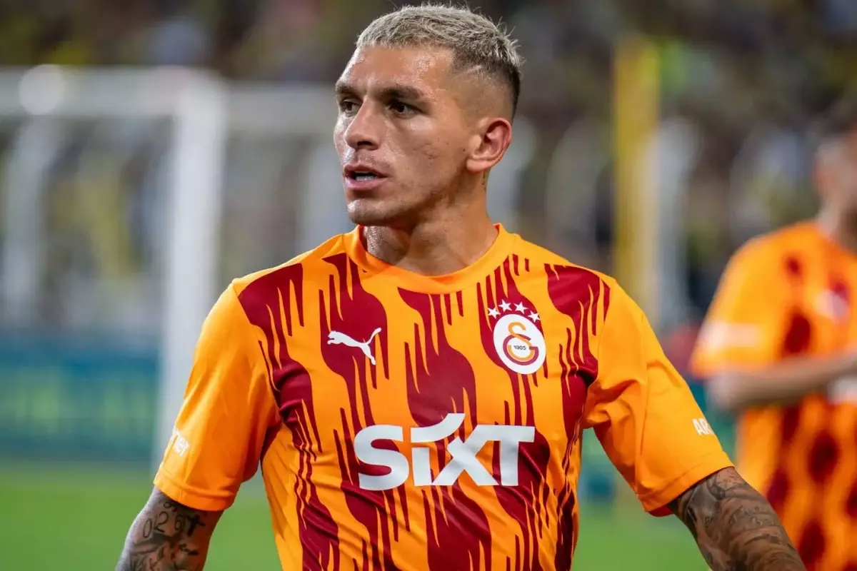Taraftarlar havalara uçacak! Galatasaray'dan Torreira sürprizi