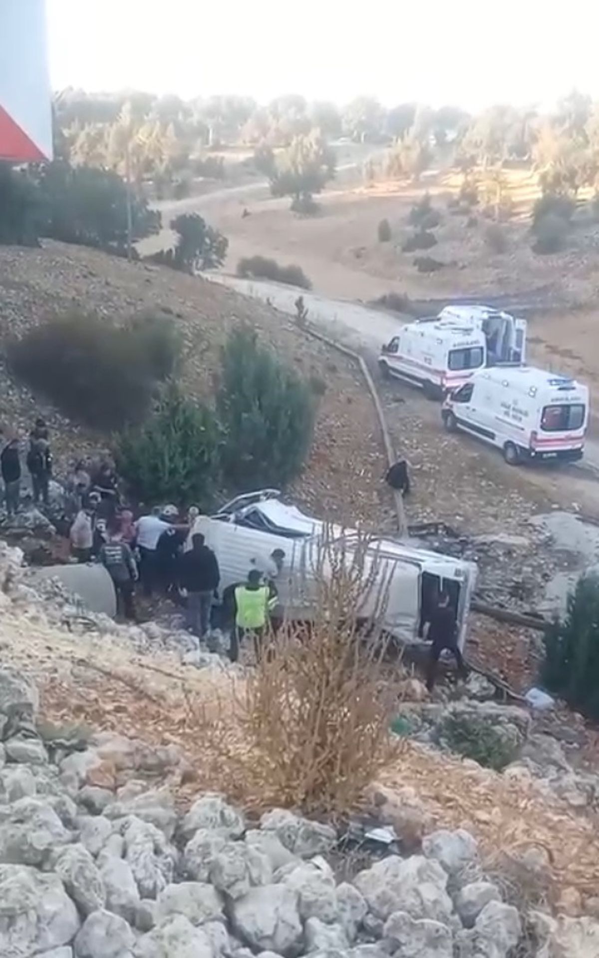 Mersin'de Tarım İşçilerini Taşıyan Minibüsün Kaza Yapması Sonucu 5 Ölü, 14 Yaralı