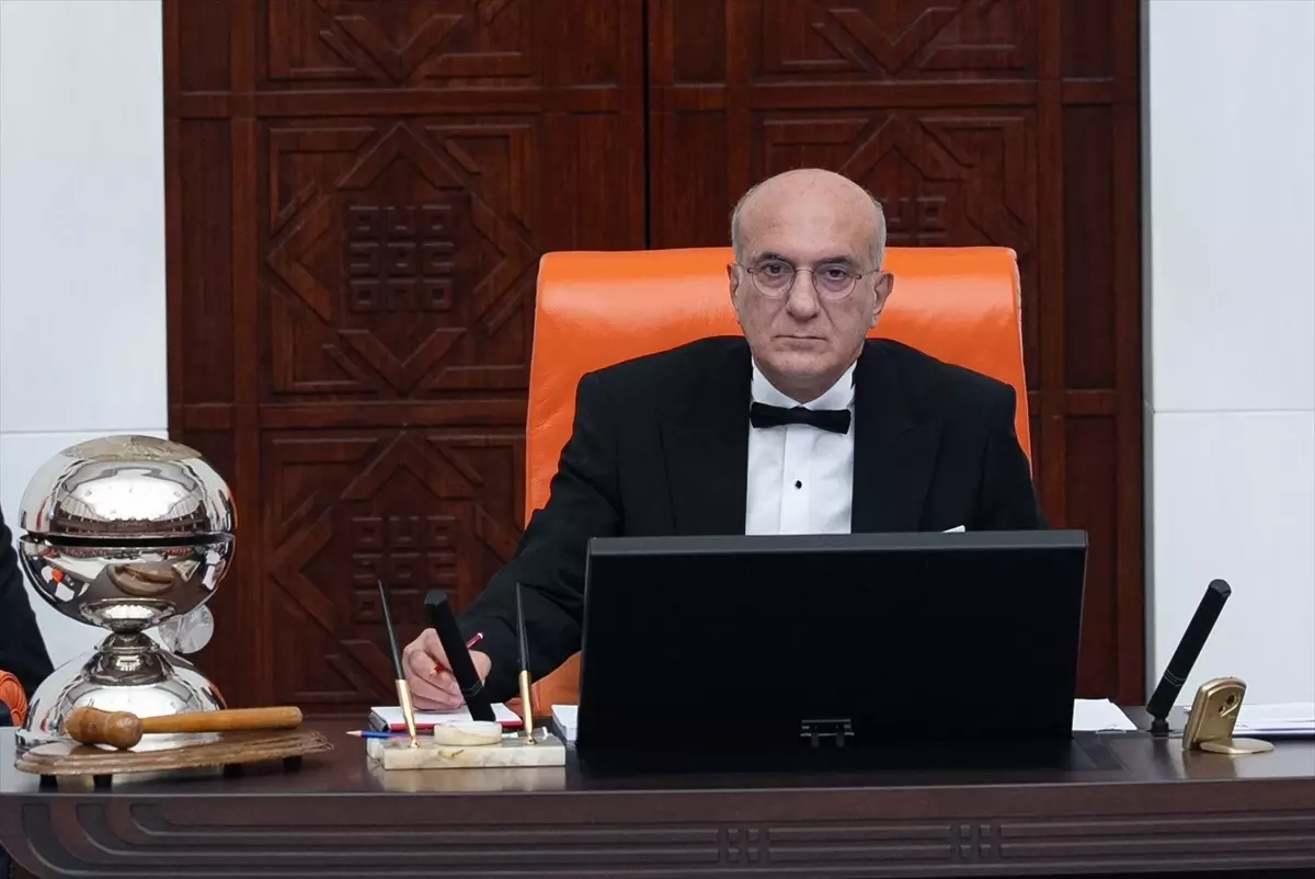 TBMM Genel Kurulu toplantı yeter sayısı bulunamadığı için kapandı