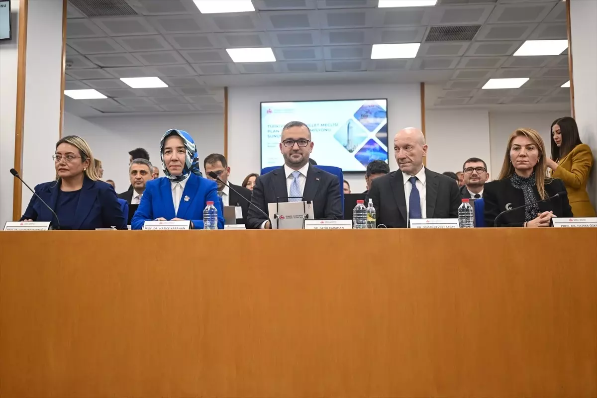 TCMB Başkanı Karahan, TBMM Plan ve Bütçe Komisyonu'nda sunum yaptı Açıklaması
