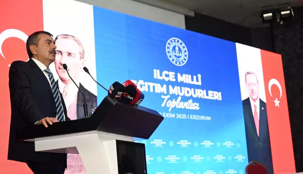 Milli Eğitim Bakanı Tekin, İlçe Müdürleriyle Toplantı Düzenledi