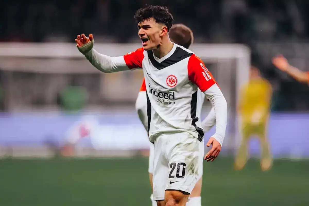Türk futbol tarihine geçecek! Can Uzun'un bonservis bedeline bakın
